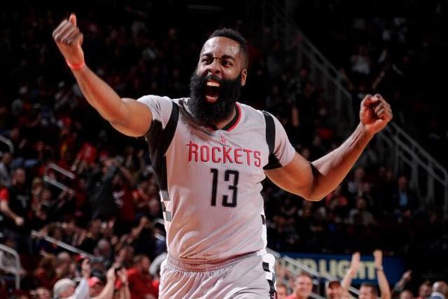 记者批姆巴佩：姆巴佩状态不像职业球员